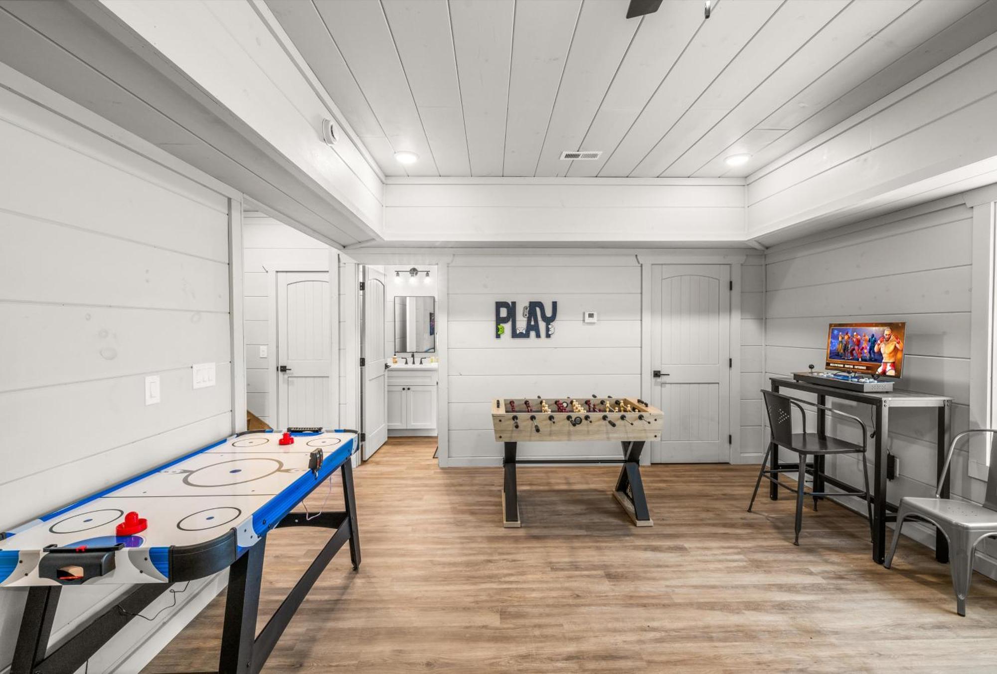 New - Heated Indoor Pool, Jacuzzi, Gameroom Casa de Férias Pigeon Forge