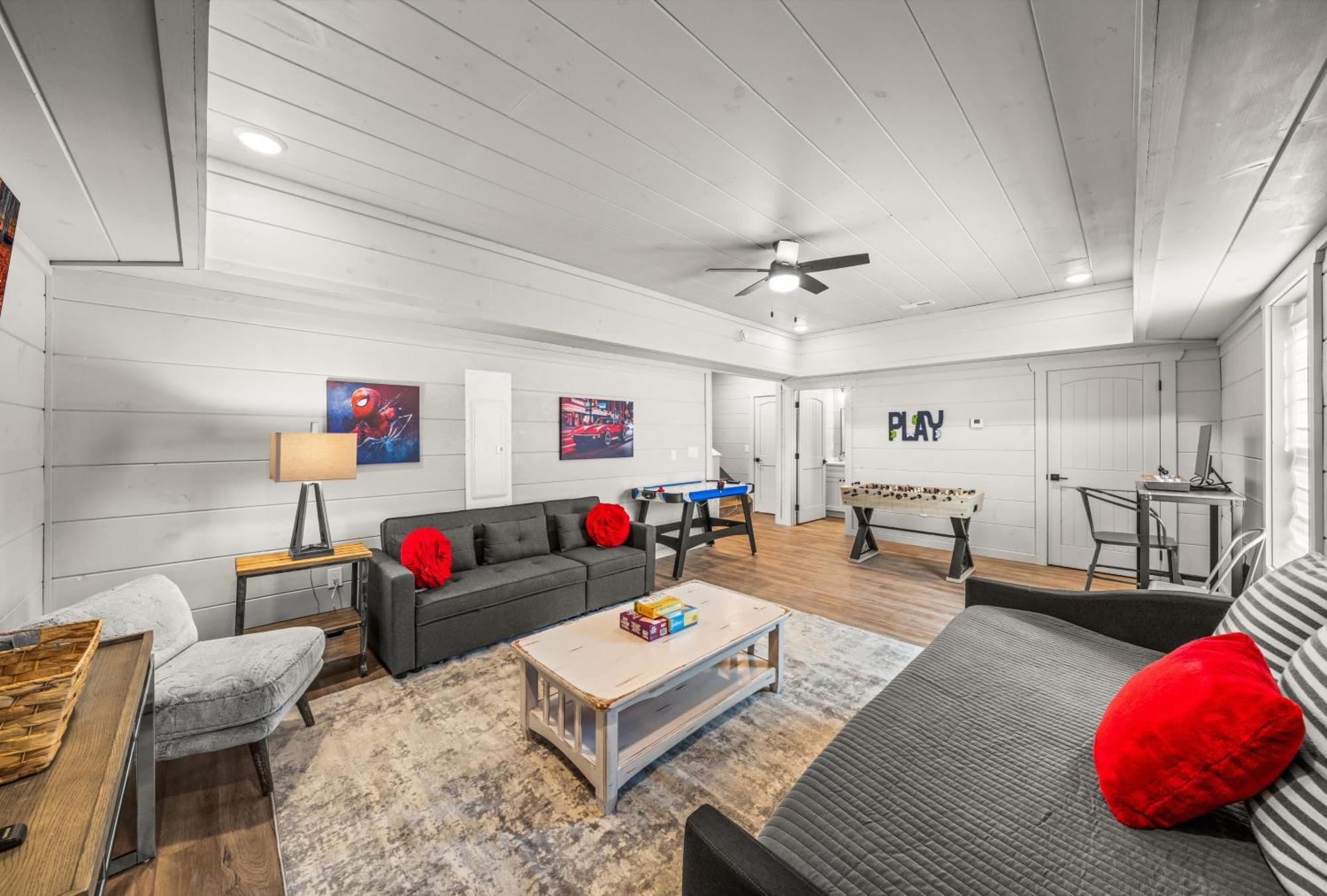 New - Heated Indoor Pool, Jacuzzi, Gameroom Casa de Férias Pigeon Forge